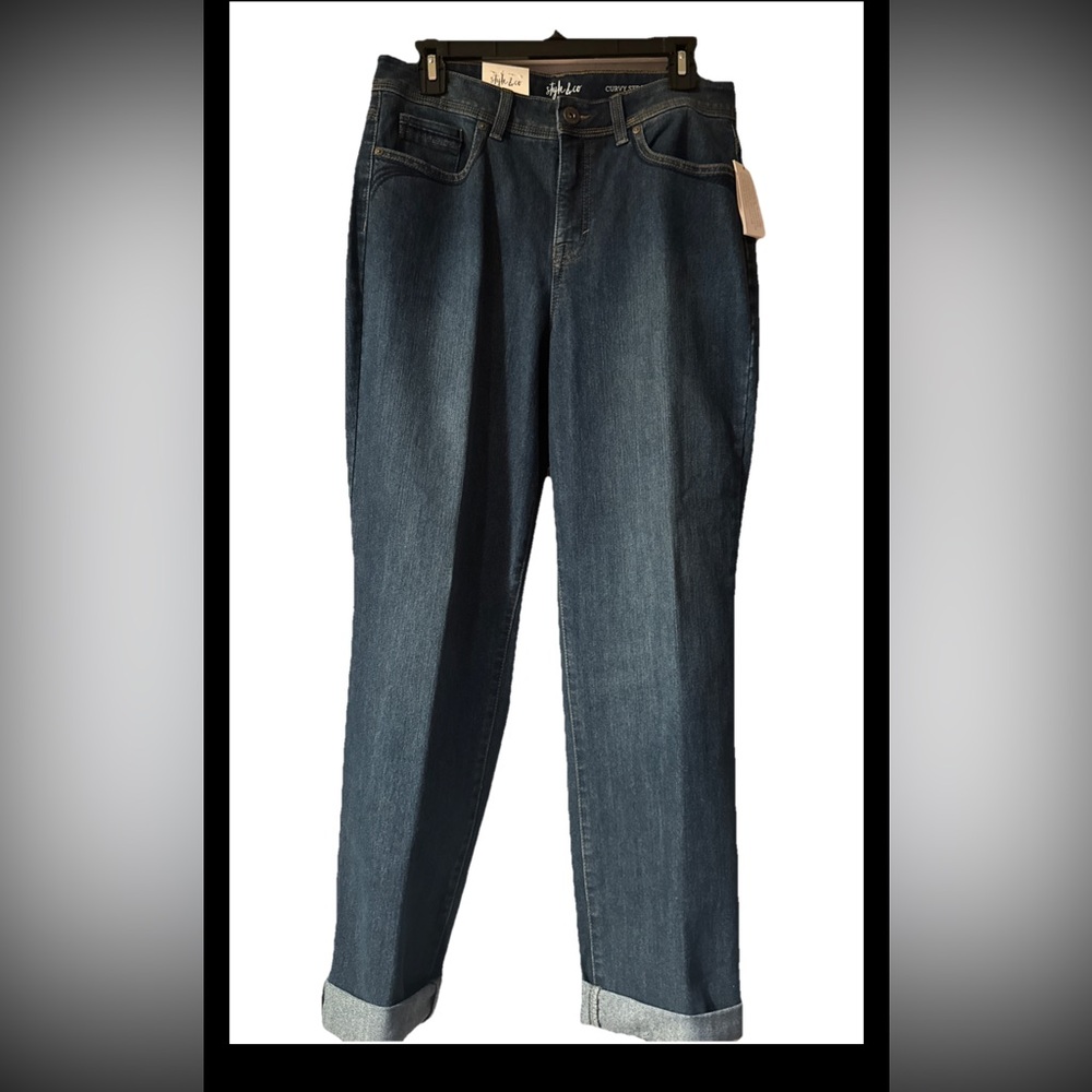 Curvy, Straight Leg Cuffed Jeans